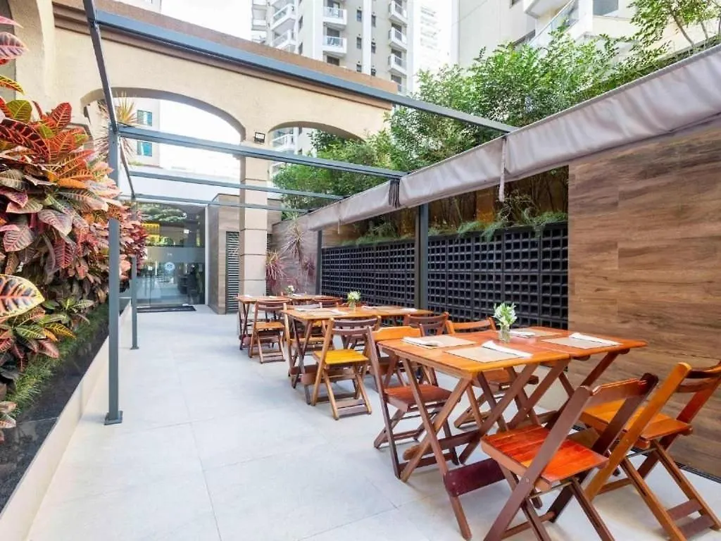 Flat Funchal Jk Limpeza Diaria, Internet 300Mb Hotel São Paulo
